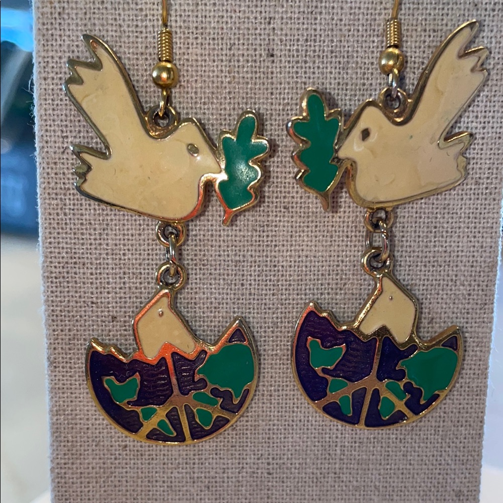 Vtg Edgar Berebi World Peace Doves Enameled Gold Cream Green Bird Earrings 21$